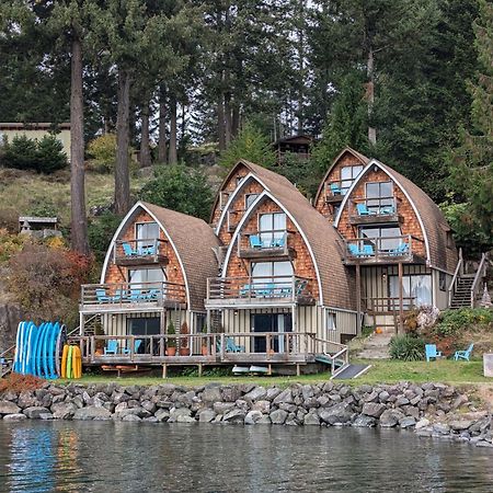 Jade Resort-Oceanfront Suites In Gowlland Harbour Heriot Bay Exterior photo