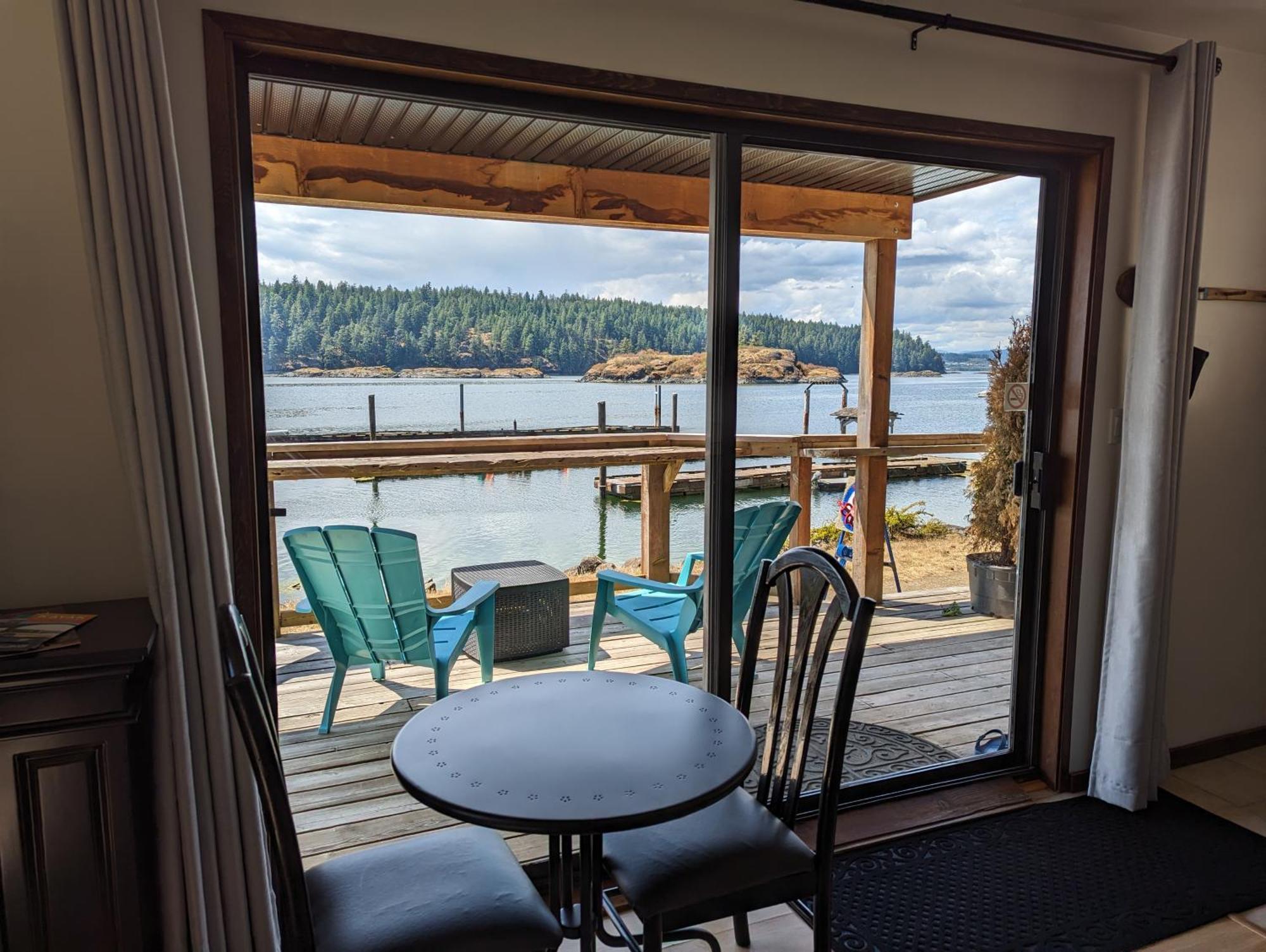 Jade Resort-Oceanfront Suites In Gowlland Harbour Heriot Bay Exterior photo